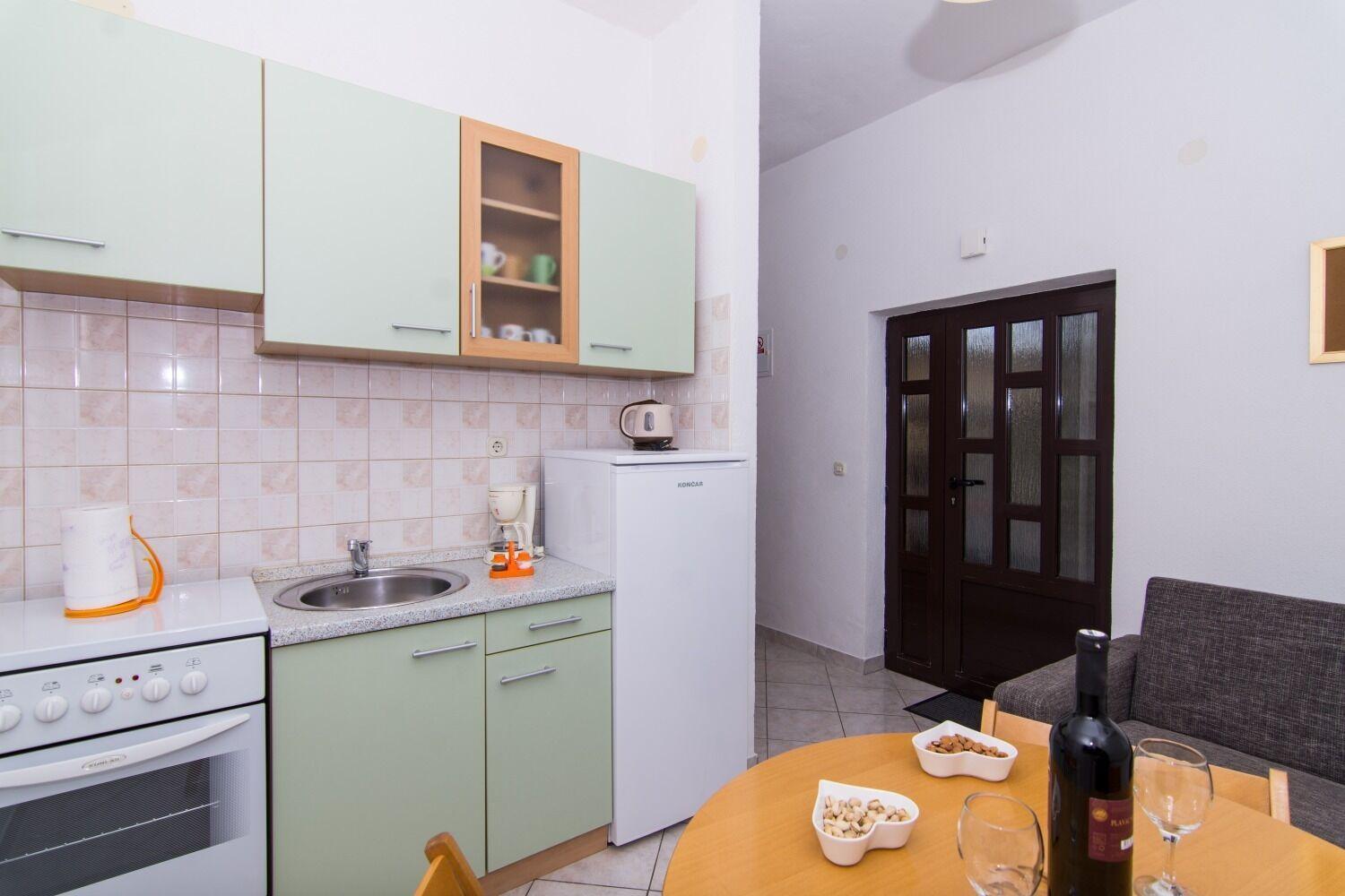 Apartments Ivica - Garden Terrace Slatine Exterior photo